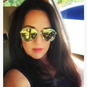 Meet your Posher, Angie